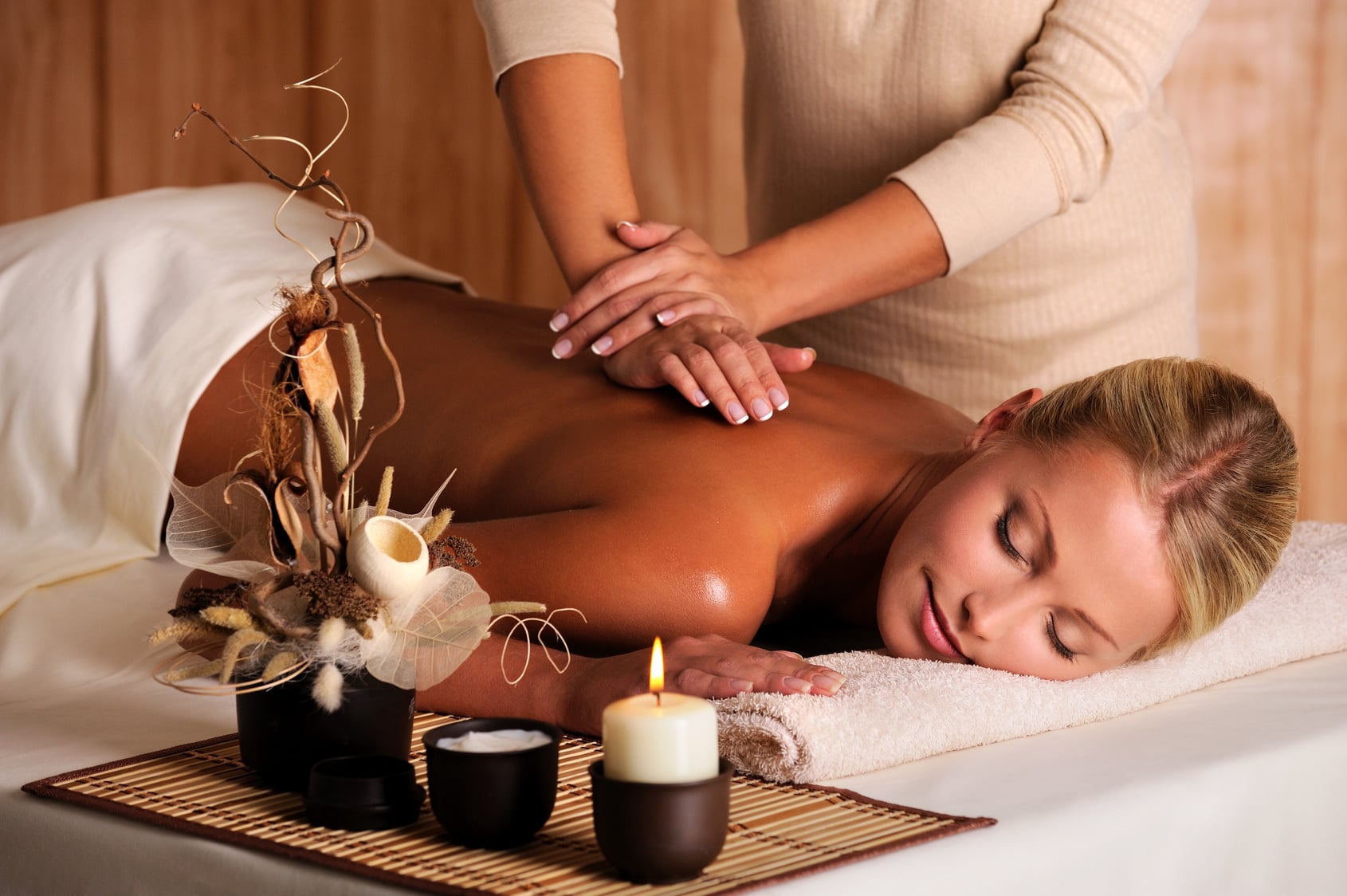 destress massage in Baner | spa service in Baner