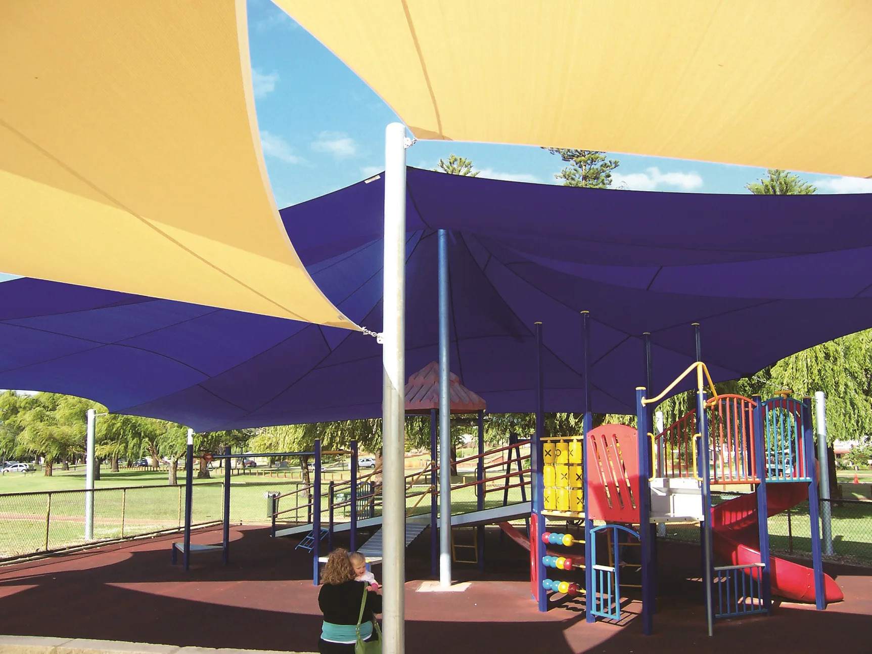 Durable Commercial 95 Fabric – UV-Resistant Shade Solution