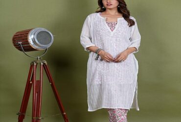 Ethnic Wear – Buy Indian Ethnic Wear for Women, India's Leading Ethnic Wear Brand for Women